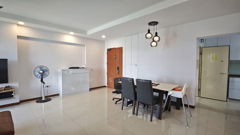 502C Yishun Street 51, 502C Yishun Street 51, 4 Bedrooms, 1,206 sqft, HDB Flat For Sale, by Chris Chua, 500119301 - Living Room - PropertyGuru.com.sg