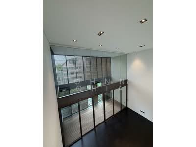 For Rent - Lloyd SixtyFive