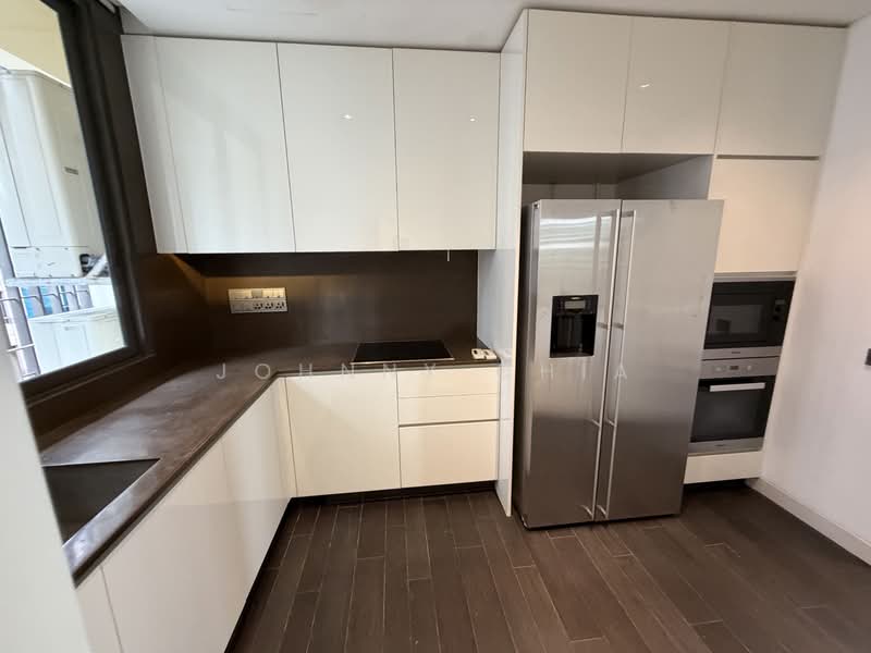 Lloyd SixtyFive, 65 Lloyd Road, 3 Bedrooms, 2,422 sqft, Condominium For Rent, by Johnny Chia, 500119303 - Kitchen - PropertyGuru.com.sg