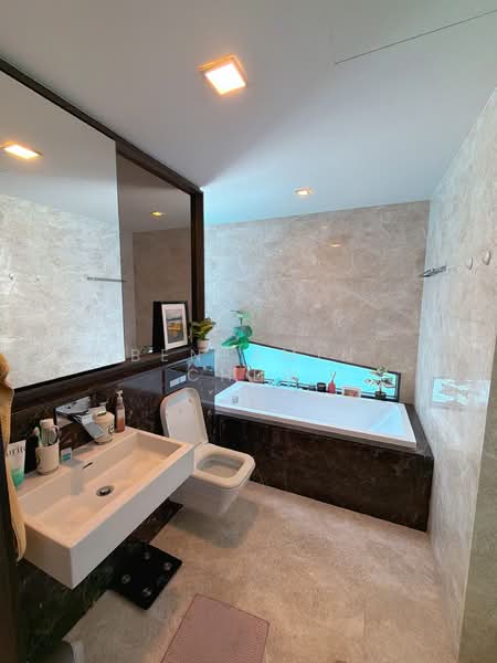 Cape Royale, 19 Cove Way, 3 Bedrooms, 1,722 sqft, Condominium For Sale, by Benjamin Chew, 500119304 - Bathroom - PropertyGuru.com.sg