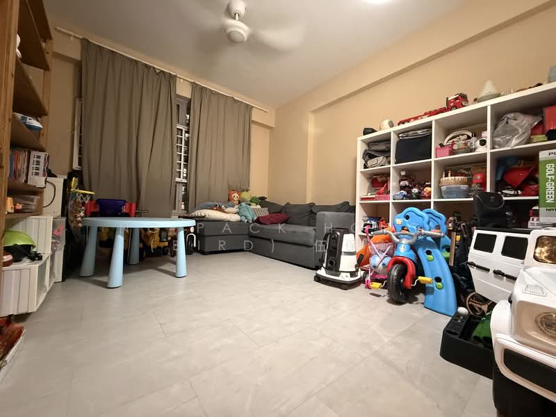 613A Tampines North Drive 1, 613A Tampines North Drive 1, 2 Bedrooms, 742 sqft, HDB Flat For Sale, by Ng Pack Hong (Bird) 伍保衡, 500119312 - Living Room - PropertyGuru.com.sg