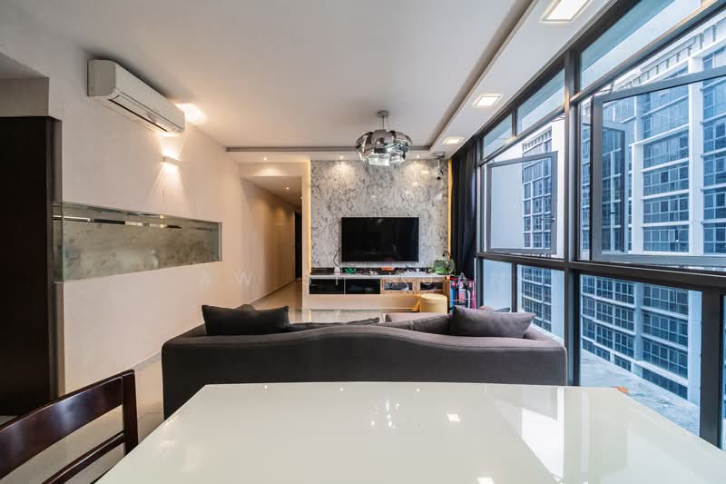 Symphony Suites, 9 Yishun Close, 4 Bedrooms, 1,023 sqft, Condominium For Sale, by Aw Si Kuan, 500119326 - Living Room - PropertyGuru.com.sg