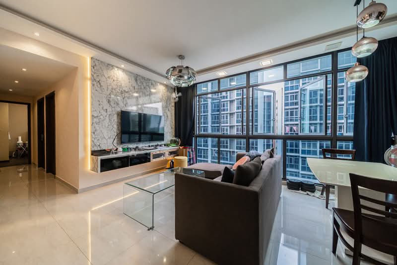 Symphony Suites, 9 Yishun Close, 4 Bedrooms, 1,023 sqft, Condominium For Sale, by Aw Si Kuan, 500119326 - Living Room - PropertyGuru.com.sg