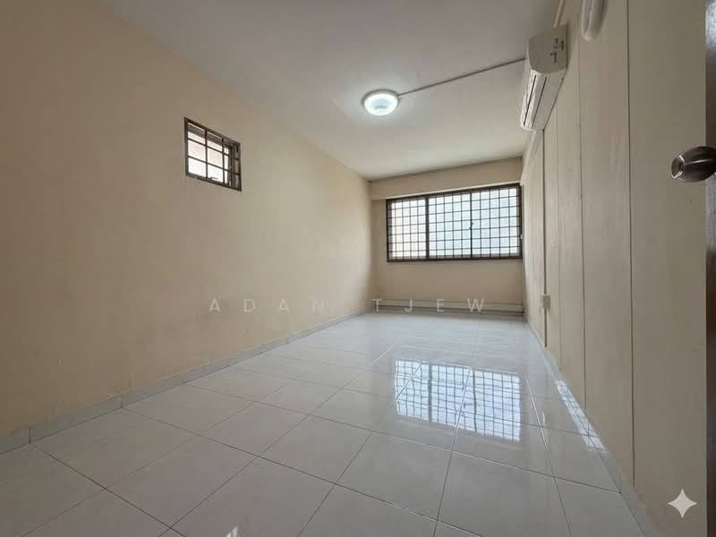 363 Hougang Avenue 5, 363 Hougang Avenue 5, 4 Bedrooms, 1,324 sqft, HDB Flat For Sale, by Adan Tjew, 500119332 - Interior - PropertyGuru.com.sg