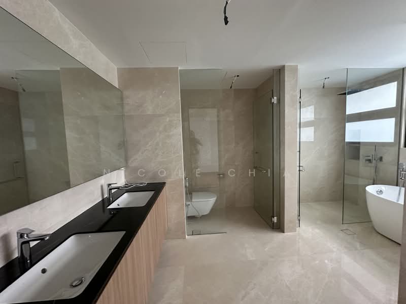 Braddell Heights Estate, Matlock Rise, 6 Bedrooms, 8,969 sqft, Bungalow House For Sale, by Nicole Chia, 500119340 - Bathroom - PropertyGuru.com.sg