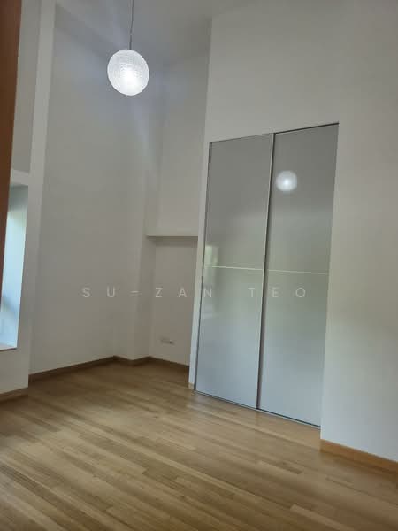 Belle Vue Residences, 15 Oxley Walk, 3 Bedrooms, 1,927 sqft, Condominium For Sale, by Su-Zan Teo, 500119341 - Another Well Sized Bedroom  - PropertyGuru.com.sg