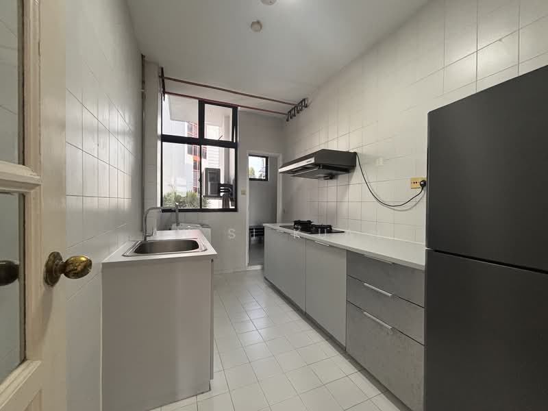 The Summit, 451 Upper East Coast Road, 2 Bedrooms, 840 sqft, Condominium For Rent, by Aw Si Kuan, 500119348 - Kitchen - PropertyGuru.com.sg