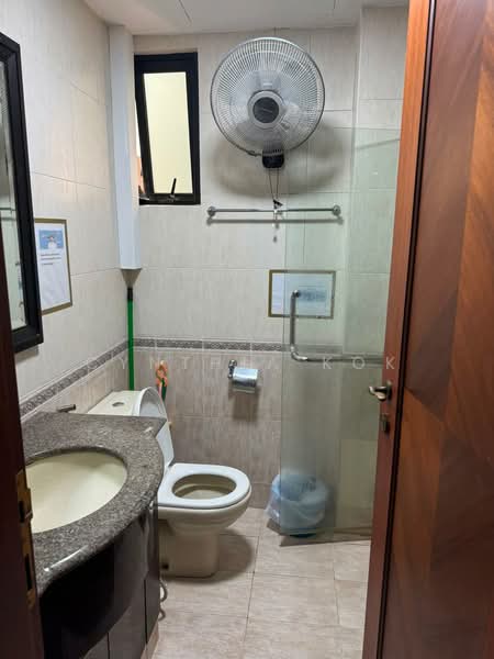 Eastpoint Green, 1 Simei Street 3, Room Rental, 120 sqft, Condominium For Rent, by Cynthia Kok, 500119354 - Bathroom - PropertyGuru.com.sg