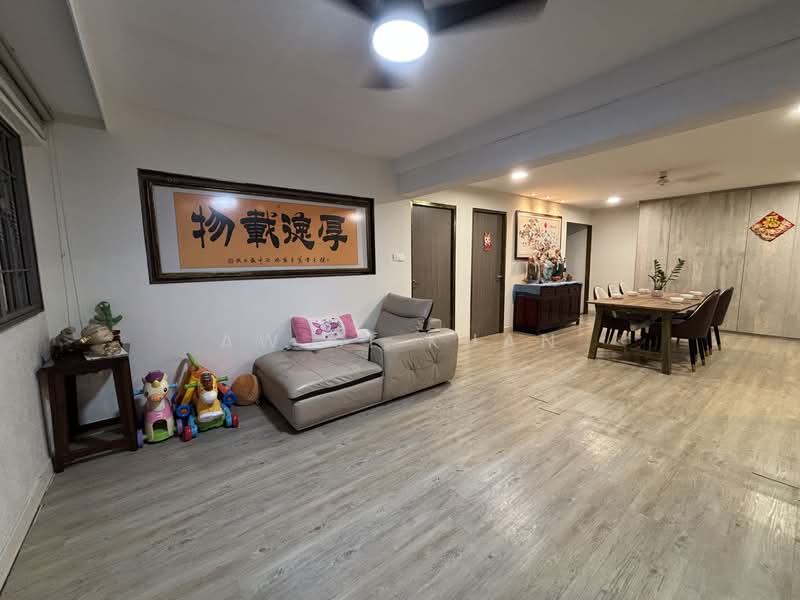 720 Bedok Reservoir Road, 720 Bedok Reservoir Road, 3 Bedrooms, 1,420 sqft, HDB Flat For Sale, by Aw Si Kuan, 500119355 - Living Room - PropertyGuru.com.sg