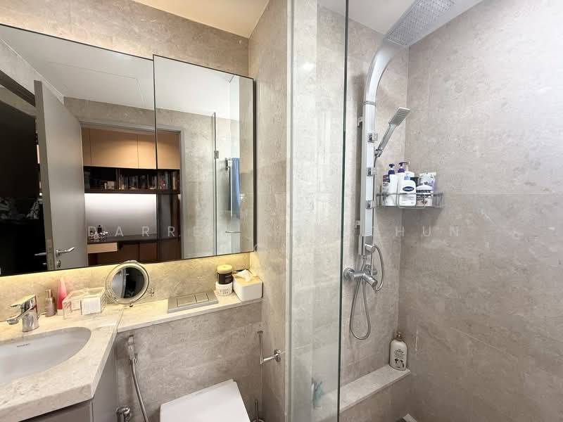 Riversails, 6 Upper Serangoon Crescent, 3 Bedrooms, 1,819 sqft, Condominium For Sale, by Darren Koh Chun Hong, 500119358 - Bathroom - PropertyGuru.com.sg