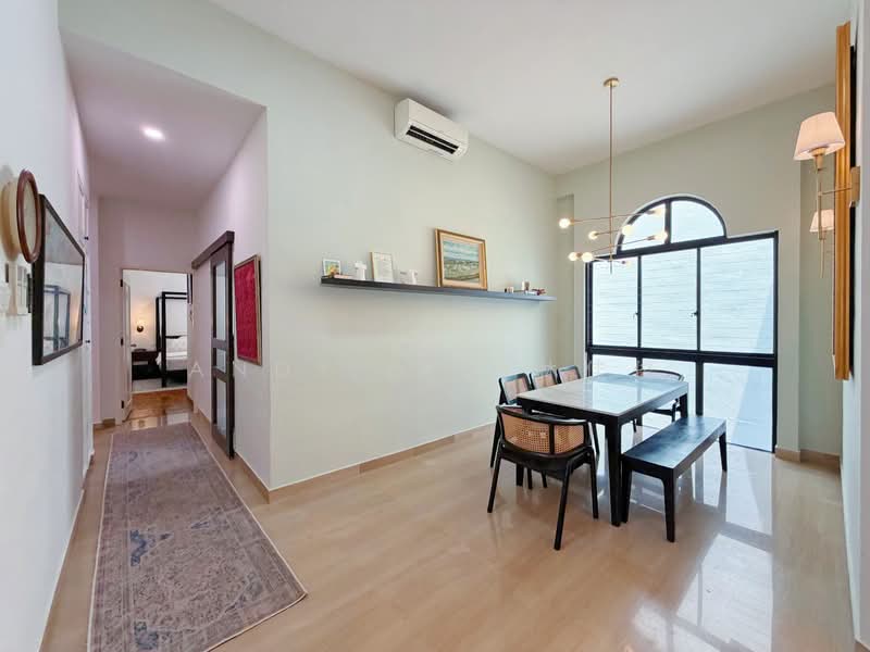 Holland Hill Park, 7A Holland Hill, 3 Bedrooms, 1,464 sqft, Condominium For Sale, by Andy Lim 林佳俊, 500119366 - Corridor - PropertyGuru.com.sg