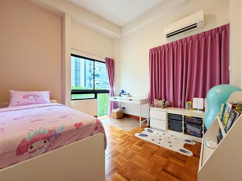 Holland Hill Park, 7A Holland Hill, 3 Bedrooms, 1,464 sqft, Condominium For Sale, by Joyce Lye Hui Xin, 500119370 - Bedroom - PropertyGuru.com.sg