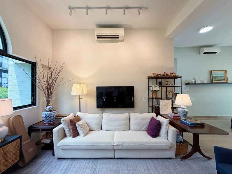 Holland Hill Park, 7A Holland Hill, 3 Bedrooms, 1,464 sqft, Condominium For Sale, by Joyce Lye Hui Xin, 500119370 - Living Room - PropertyGuru.com.sg