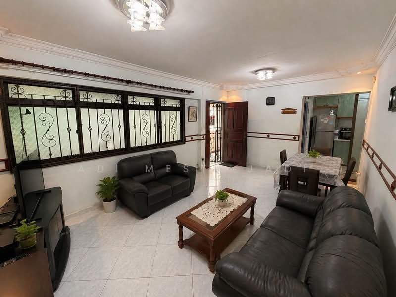 659D Jurong West Street 65, 659D Jurong West Street 65, 3 Bedrooms, 968 sqft, HDB Flat For Sale, by Adi Mesti Jadi, 500119378 - Living Room - PropertyGuru.com.sg