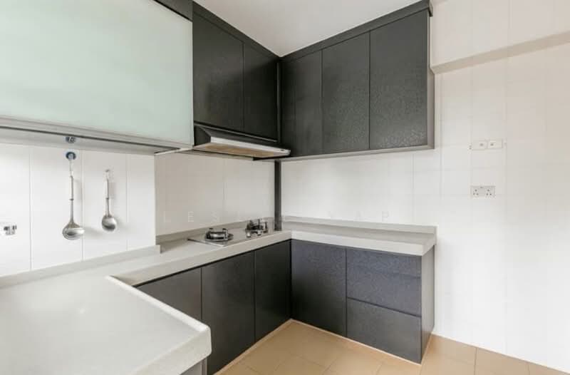 339A Kang Ching Road, 339A Kang Ching Road, 2 Bedrooms, 721 sqft, HDB Flat For Sale, by Leslie Yap, 500119381 - Kitchen - PropertyGuru.com.sg