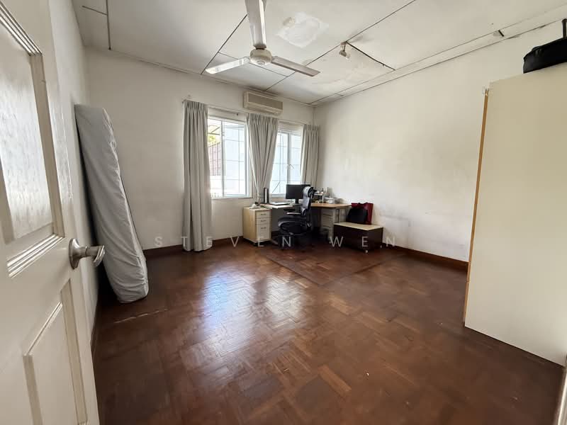 120 jalan pari burong, 120 Jalan Pari Burong, 4 Bedrooms, 2,800 sqft, Semi-Detached House For Sale, by Steven Wen, 500119435 - Study - PropertyGuru.com.sg