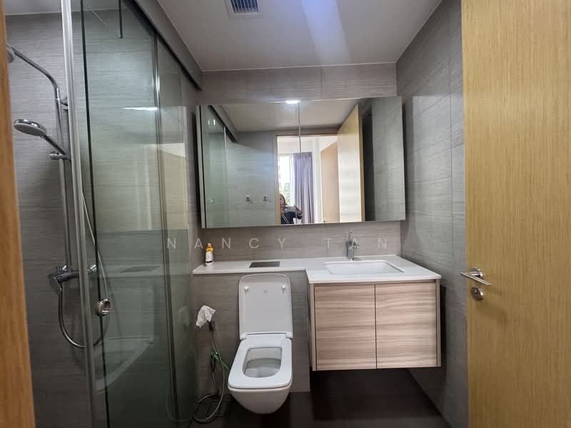 Mont Botanik - 2 Bed 2 Bath, , 2 Bedrooms, 700 sqft, Condominium For Sale, by Nancy Tan, 500119437 - Bathroom - PropertyGuru.com.sg