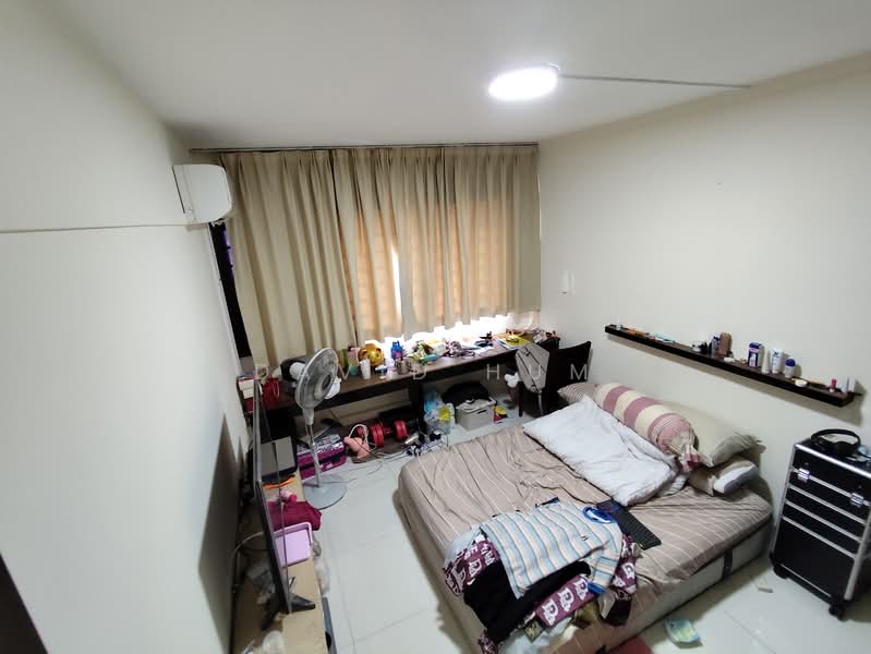 717 Bedok Reservoir Road, 717 Bedok Reservoir Road, 3 Bedrooms, 1,194 sqft, HDB Flat For Rent, by David Hum, 500119448 - Bedroom - PropertyGuru.com.sg