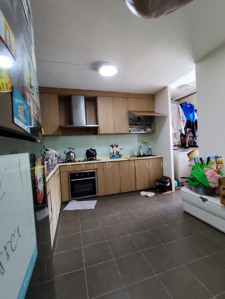 717 Bedok Reservoir Road, 717 Bedok Reservoir Road, 3 Bedrooms, 1,194 sqft, HDB Flat For Rent, by David Hum, 500119448 - Kitchen - PropertyGuru.com.sg