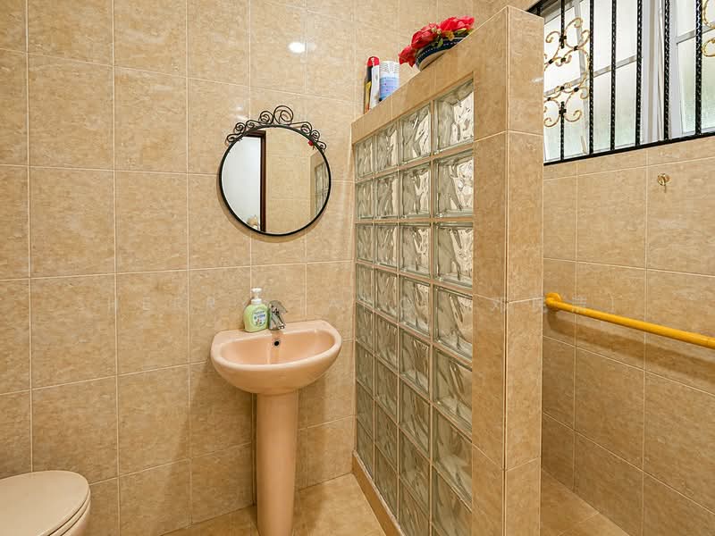 Jalan Leban, Sembawang Hills Estate, 1km to CHIJ St Nicholas Girls, Jalan Leban, 8 Bedrooms, 5,000 sqft, Semi-Detached House For Sale, by Sherry Tang (邓民洁), 500119451 - PropertyGuru.com.sg