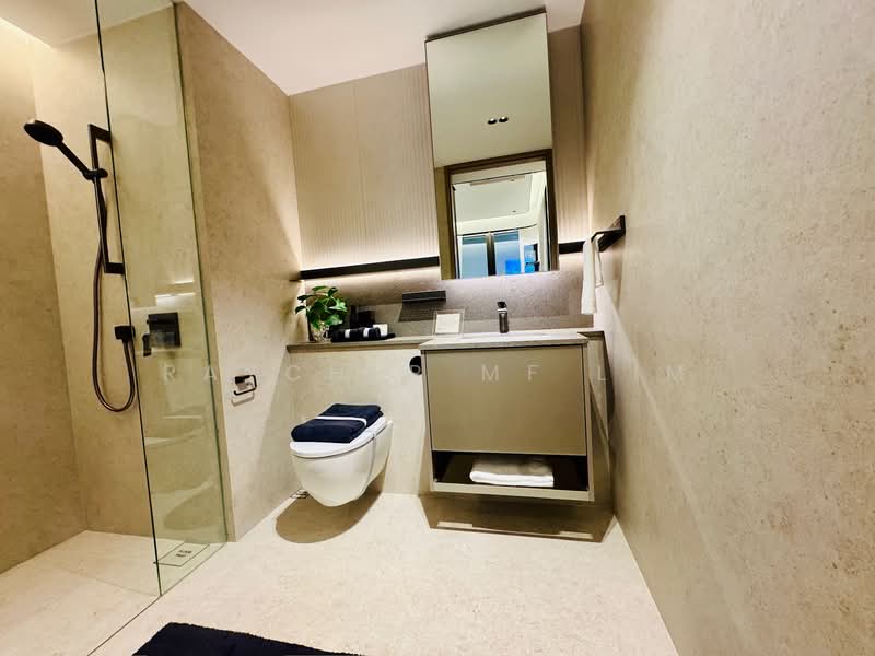 Zyon Grand, 3 Kim Seng Road, 2 Bedrooms, 721 sqft, Condominium For Sale, by Raycher MF Lim, 500119452 - Bathroom - PropertyGuru.com.sg