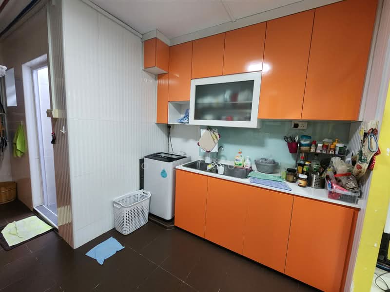 21 Queen's Close, 21 Queen's Close, 3 Bedrooms, 1,162 sqft, HDB Flat For Sale, by Joey Koh, 500119457 - Kitchen - PropertyGuru.com.sg