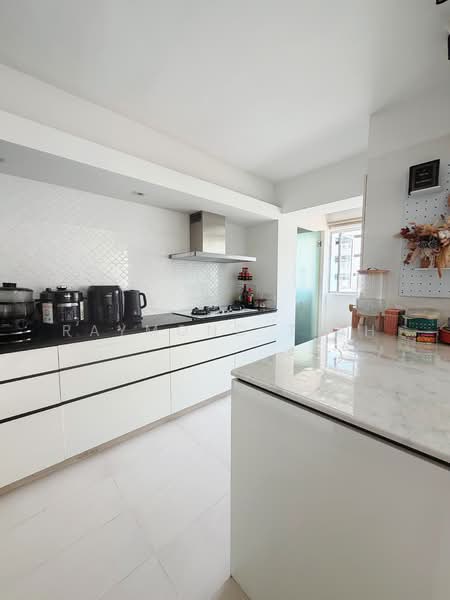 90 Bedok North Street 4, 90 Bedok North Street 4, 3 Bedrooms, 1,259 sqft, HDB Flat For Sale, by Raymond Tiah, 500119464 - Kitchen - PropertyGuru.com.sg