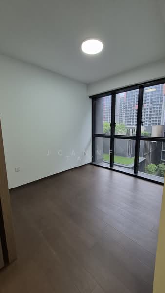 Tembusu Grand, 96 Jalan Tembusu, 2 Bedrooms, 743 sqft, Condominium For Rent, by Joanne Tay, 500119467 - Master bedroom - PropertyGuru.com.sg
