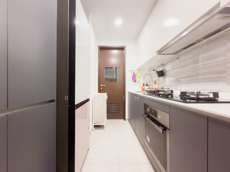 The Brownstone, 160 Canberra Drive, 3 Bedrooms, 915 sqft, Executive Condominium For Sale, by Benji Chia, 500119468 - Kitchen - PropertyGuru.com.sg