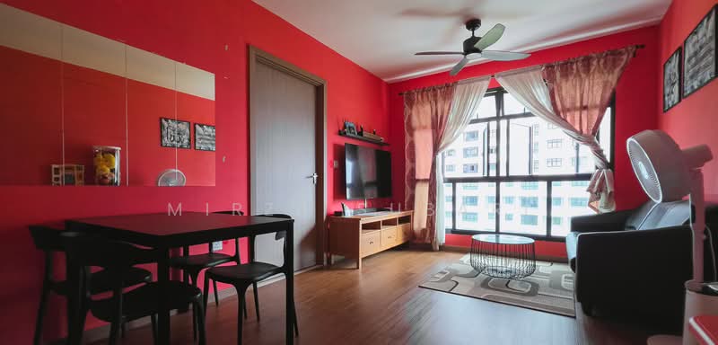 413C Northshore Drive, 413C Northshore Drive, 2 Bedrooms, 732 sqft, HDB Flat For Sale, by Mirza Subari, 500119509 - Living Room - PropertyGuru.com.sg