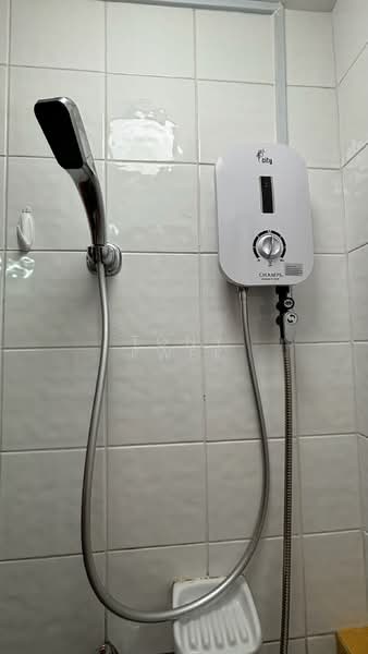 Woodsvale, 1 Woodlands Drive 72, Room Rental, 120 sqft, Condominium For Rent, by Tony Kwek, 500119518 - Bathroom - PropertyGuru.com.sg