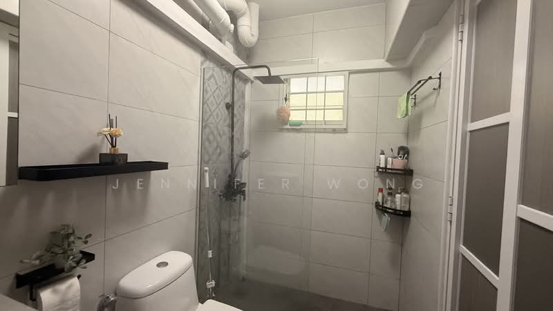 175A Punggol Field, 175A Punggol Field, 3 Bedrooms, 1,184 sqft, HDB Flat For Sale, by Jennifer Wong, 500119525 - Bathroom - PropertyGuru.com.sg