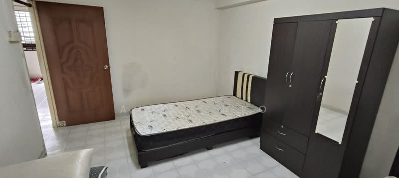 51 Lorong 6 Toa Payoh, 51 Lorong 6 Toa Payoh, 2 Bedrooms, 678 sqft, HDB Flat For Sale, by Alice Neo, 500119532 - Bedroom - PropertyGuru.com.sg