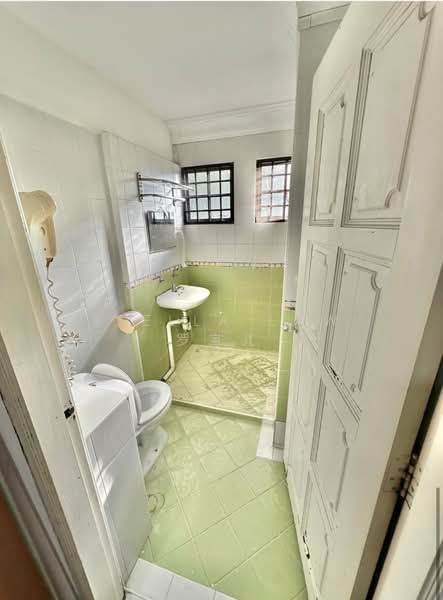 150 Joo Chiat Terrace, , Room Rental, 110 sqft, Town House For Rent, by Stella Law  罗宝儿, 500119537 - Bathroom - PropertyGuru.com.sg