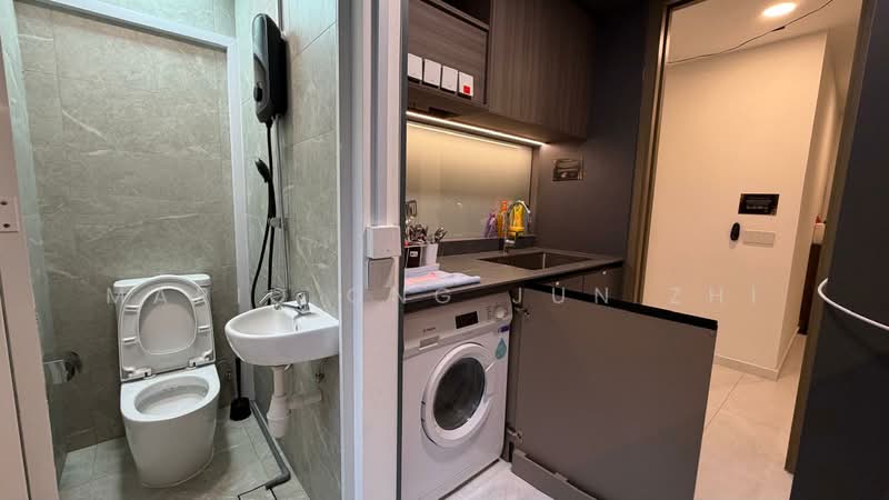 One-North Eden, 8 Slim Barracks Rise, Room Rental, 150 sqft, Condominium For Rent, by Mario Ong Jun Zhi, 500119539 - Bathroom - PropertyGuru.com.sg