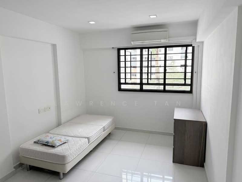 114 Bukit Purmei Road, 114 Bukit Purmei Road, 3 Bedrooms, 1,109 sqft, HDB Flat For Sale, by Lawrence Tan, 500119588 - Bedroom - PropertyGuru.com.sg
