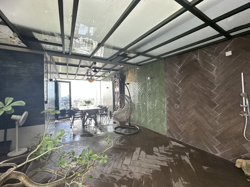 The Trumps, 1 Jalan Kembangan, 3 Bedrooms, 2,831 sqft, Condominium For Rent, by Irenne Tong, 500119591 - Balcony - PropertyGuru.com.sg