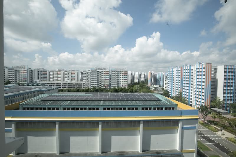 450 Yishun Ring Road, 450 Yishun Ring Road, 3 Bedrooms, 990 sqft, HDB Flat For Sale, by ADNIX LIU, 500119593 - Exterior - PropertyGuru.com.sg