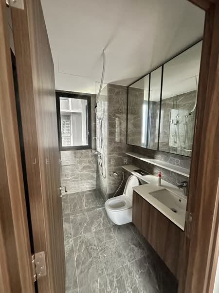 Lentor Modern, Lentor Central, 3 Bedrooms, 1,109 sqft, Condominium For Sale, by Jennifer Neo, 500119595 - Bathroom - PropertyGuru.com.sg