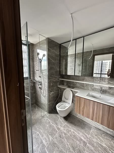 Lentor Modern, Lentor Central, 3 Bedrooms, 1,109 sqft, Condominium For Sale, by Jennifer Neo, 500119595 - Bathroom - PropertyGuru.com.sg