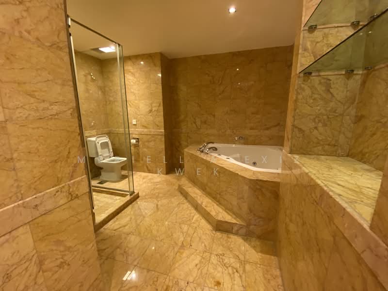 Orchard Scotts, 11 Anthony Road, 4 Bedrooms, 2,497 sqft, Condominium For Rent, by Meriell Alexiz Kwek, 500119604 - Bathroom - PropertyGuru.com.sg