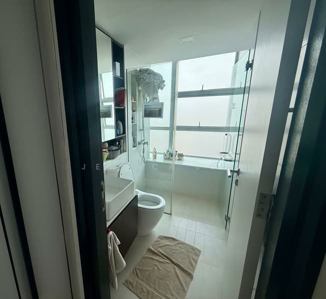 Heritage Residences, 101 Lorong L Telok Kurau, 3 Bedrooms, 1,830 sqft, Apartment For Rent, by Jessica Low, 500119623 - Bathroom - PropertyGuru.com.sg