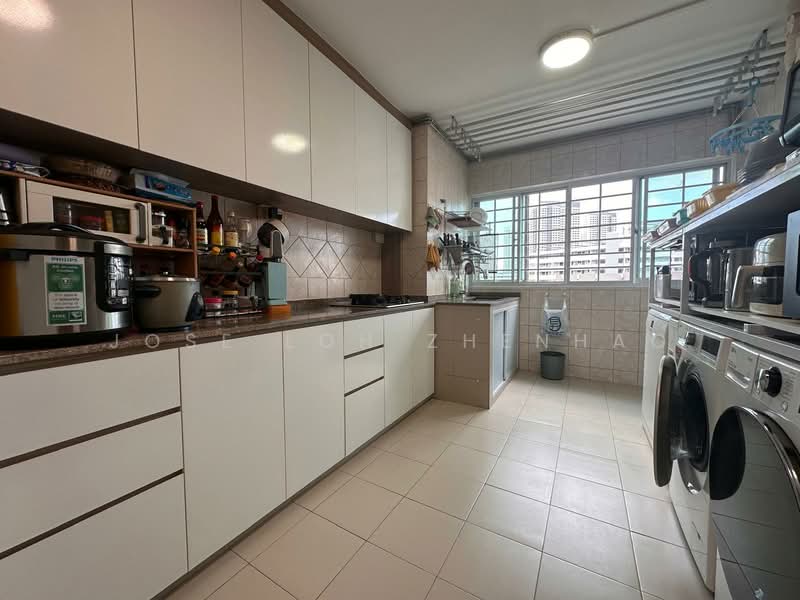 334 Clementi Avenue 2, 334 Clementi Avenue 2, 5 Bedrooms, 1,442 sqft, HDB Flat For Sale, by Jose Loh Zhenhao, 500119679 - Kitchen - PropertyGuru.com.sg