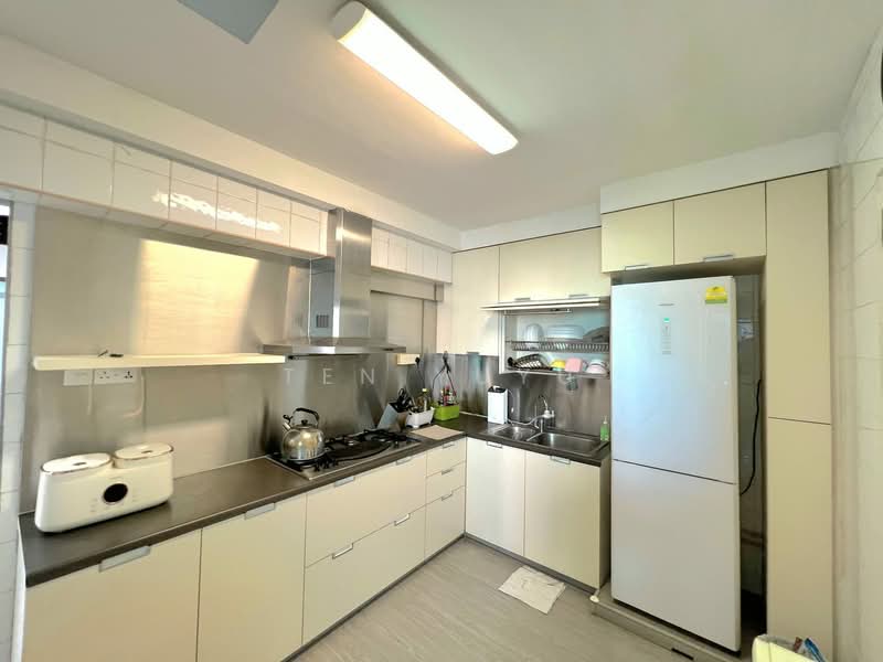 469A Admiralty Drive, 469A Admiralty Drive, 3 Bedrooms, 1,097 sqft, HDB Flat For Sale, by Ten Yuyu, 500119687 - Kitchen - PropertyGuru.com.sg