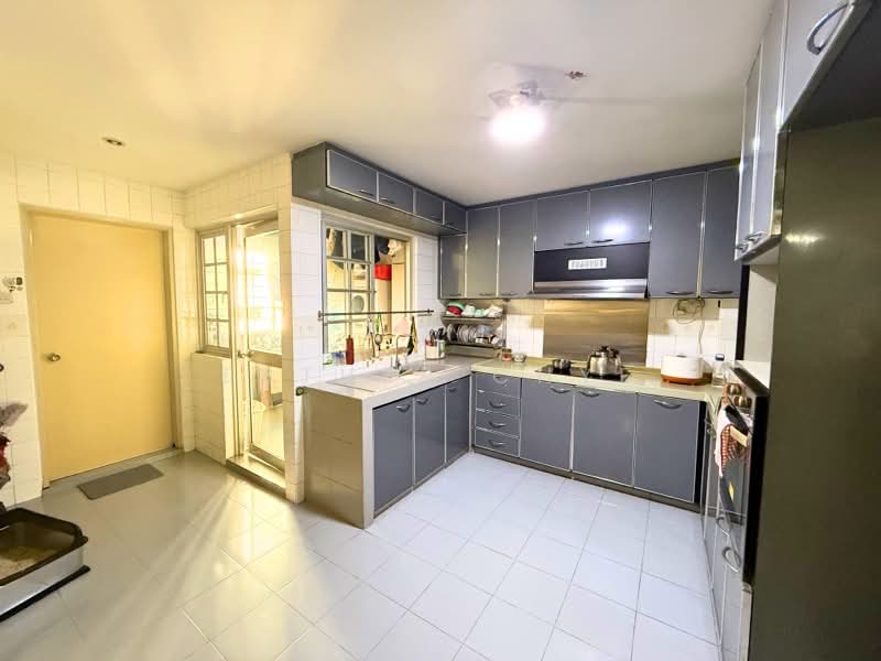 360 Woodlands Avenue 5, 360 Woodlands Avenue 5, 4 Bedrooms, 146 sqft, HDB Flat For Sale, by Esther Chye, 500119694 - Kitchen - PropertyGuru.com.sg