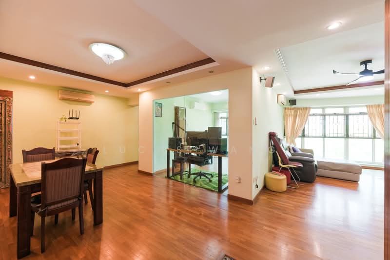 105B Edgefield Plains, 105B Edgefield Plains, 3 Bedrooms, 1,184 sqft, HDB Flat For Sale, by Lucas Wang, 500119742 - Dining Room - PropertyGuru.com.sg