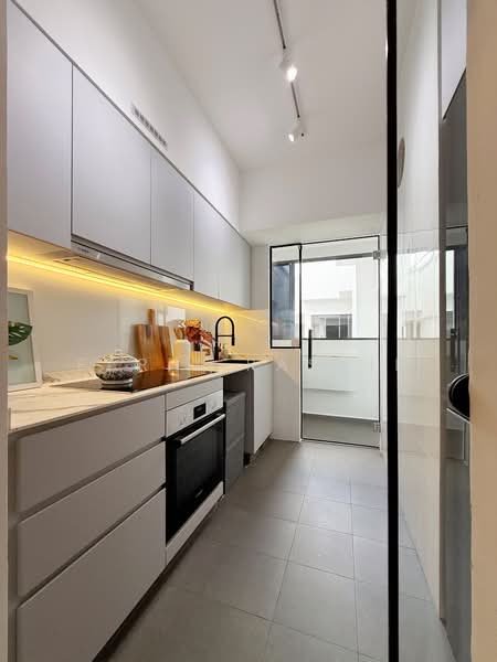 748A Bedok Reservoir Crescent, 748A Bedok Reservoir Crescent, 3 Bedrooms, 936 sqft, HDB Flat For Sale, by Fariz Rashid, 500119743 - Kitchen - PropertyGuru.com.sg