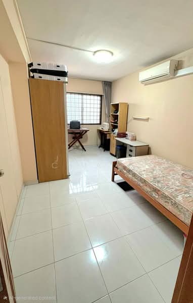 363 Hougang Avenue 5, 363 Hougang Avenue 5, 3 Bedrooms, 1,324 sqft, HDB Flat For Sale, by Joanne Chua  蔡蕙励, 500119752 - Bedroom - PropertyGuru.com.sg
