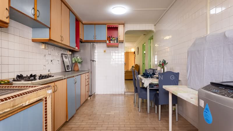 223 Serangoon Avenue 4, 223 Serangoon Avenue 4, 2 Bedrooms, 721 sqft, HDB Flat For Sale, by Cherlyn Wang, 500119753 - Kitchen - PropertyGuru.com.sg