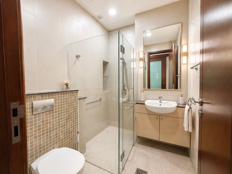 Greenleaf Avenue, Greenleaf Avenue, 7 Bedrooms, 6,278 sqft, Semi-Detached House For Sale, by Bjorn Lim, 500119764 - Common Bathroom - PropertyGuru.com.sg